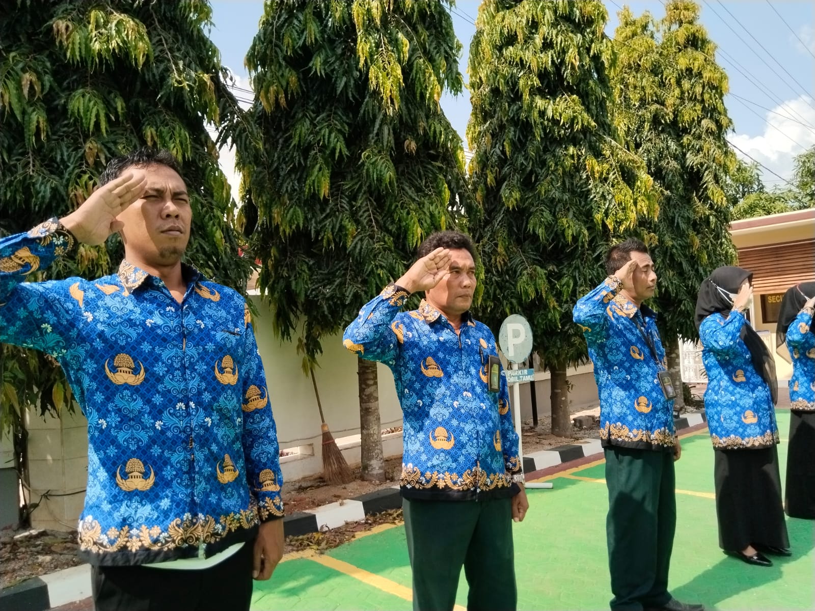 1 pahlawan23