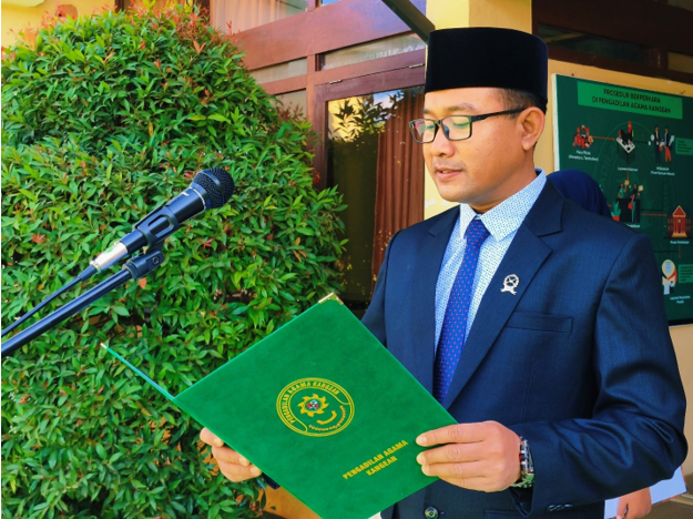 pak sondy inspektur upacara 23
